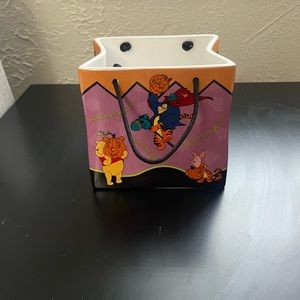 Disney Winnie the Pooh Halloween glass bucket